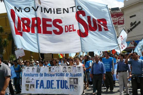 Movimiento Libres de Sur y FA.DE.TUC. marcharon pidiendo seguridad y que se encuentre a los amenazadores 