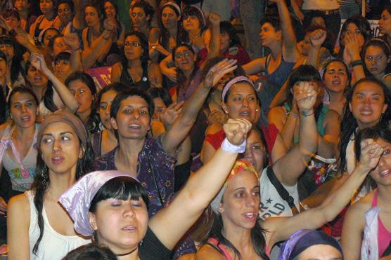 Actos y marchas durante la jornada, por el día internacional contra la violencia de mujeres