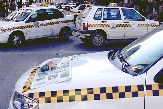 Desmedida protesta de taxistas paralizó la ciudad