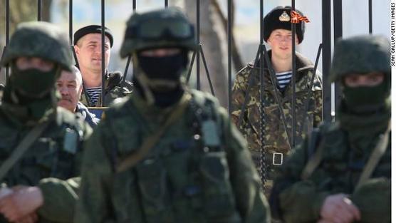 Soldados rusos en la linea fronteriza con Ucrania