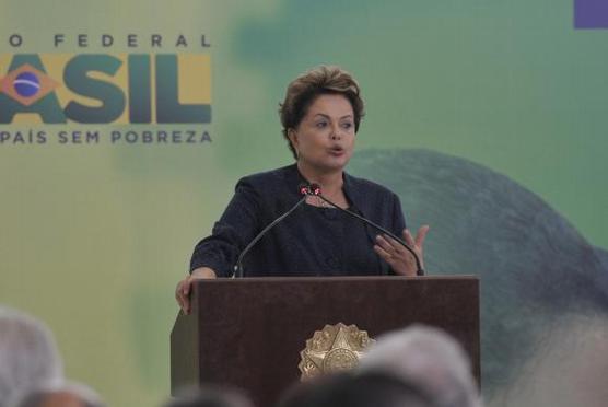 Rousseff explica los alcances de la propuesta