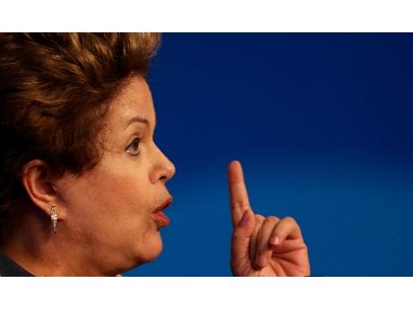 Dilma molesta por actitud del Santander