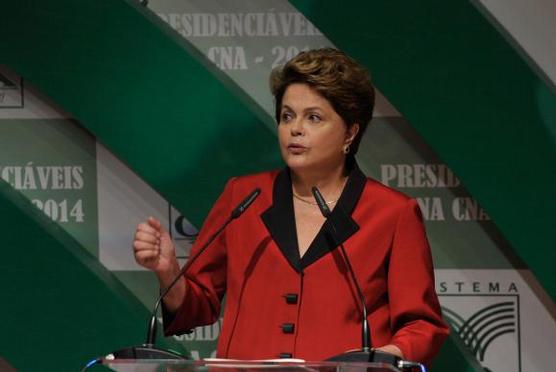 Dilma expone ante los empresarios, ayer en Brasilia