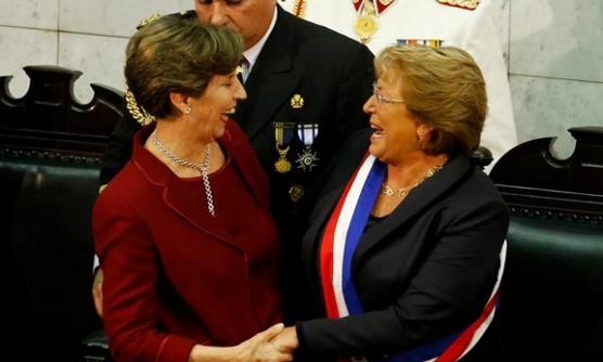 Isabel en el momento de asumir Bachelet 
