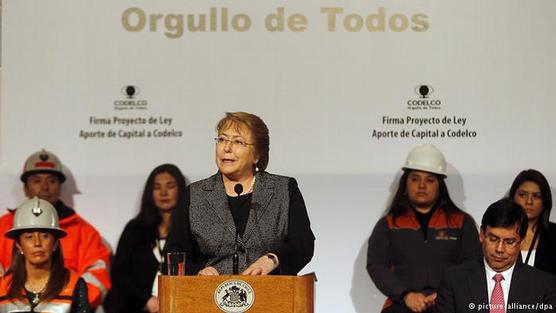 Bachelet en el acto de anuncio de capitalización de Codelco