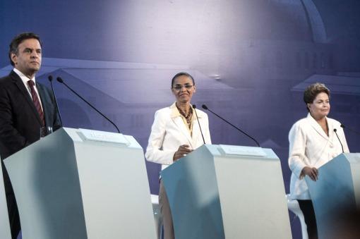 Neves, Silva y Rousseff, durante el debate el martes pasado