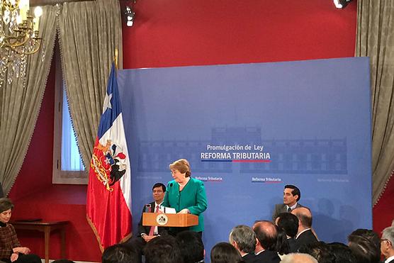 Bachelet anuncia la nueva norma tributaria 