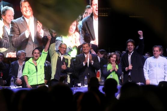 Correa presidió el cierre del Ecuentro que retornará en un año a Quito