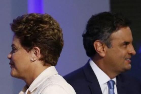 Rousseff y Neves luego del penúltimo debate el domingo pasado