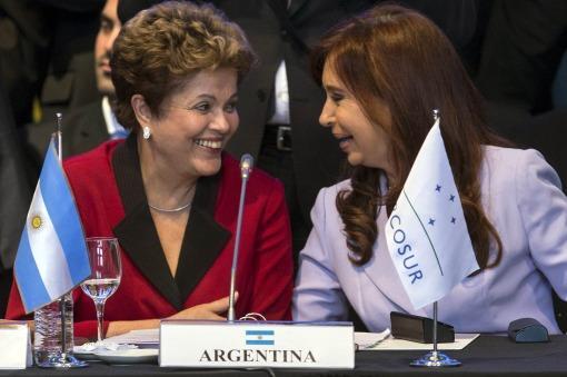 Dilma y Cristina comparten sonrisas, ayer en Paraná