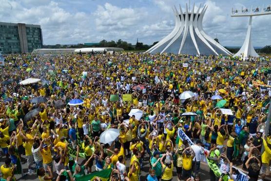 Protestaron por los casos de corrupción como Petrobras