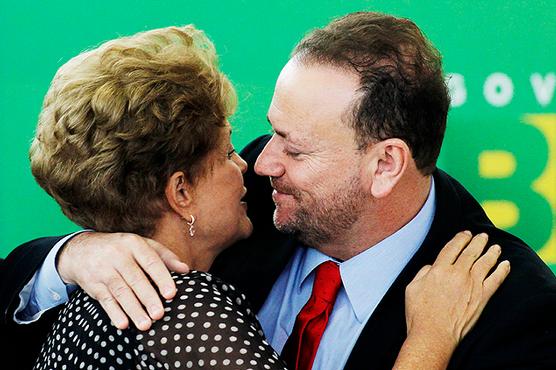 Rousseff y Edinho Silva, ayer en Brasilia