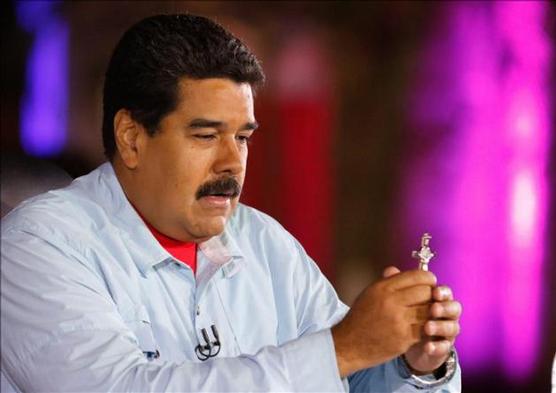 Maduro responde a la presion de los empresarios