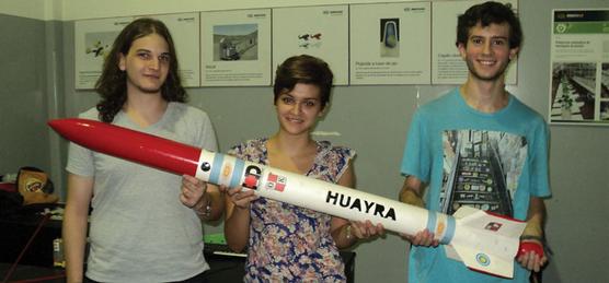 Una docena de alumnos participa en el desarrollo del cohete antigranizo.