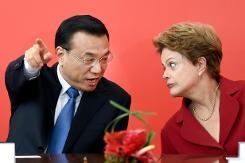  Dilma Rousseff y el primer ministro chino, Li Keqian
