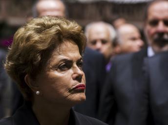 No son buenos los días que vive Rousseff