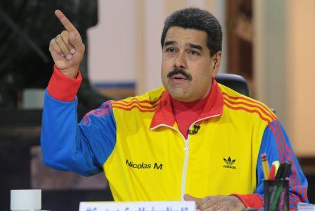 Maduro firme en sus decisiones