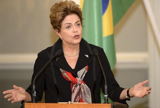 Rousseff se despega de los juicios por corrupción