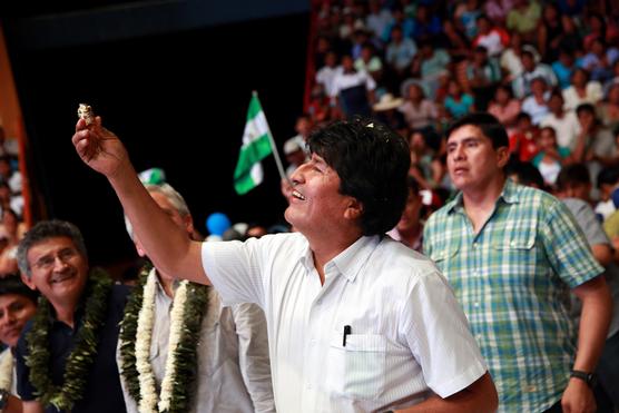 Morales festejando los diez años de mandato el sabado en Shinaota