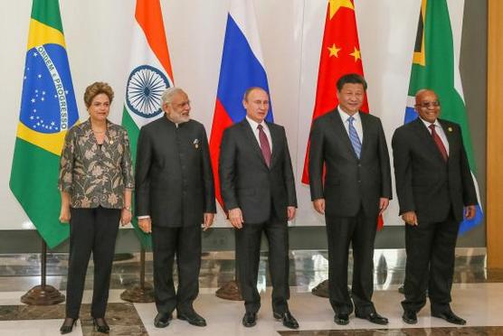 Rousseff, con los líderes de BRICS