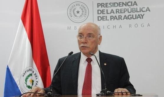 El canciller paraguayo Eladio Loizaga, anuncia la agenda de la reunión