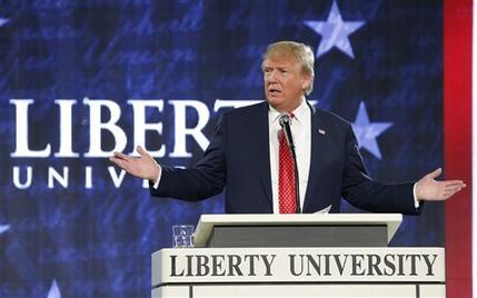  Donald Trump habla en la Liberty University en Lynchburg, Virginia.