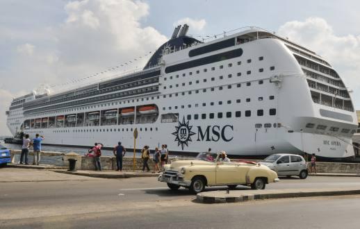 El crucero MSC Opera impacta en el puerto de La Habana