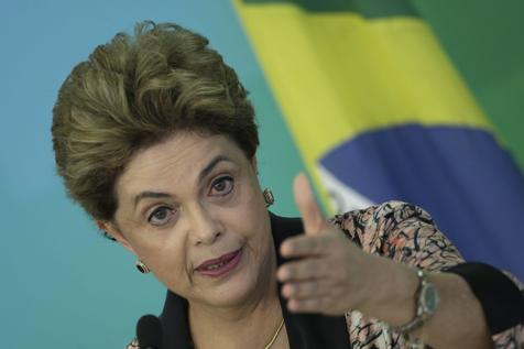 Dilma actúa diariamente sobre los senadores de la oposición