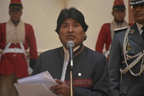 Morales detalla los armamentos de la base militar chilena