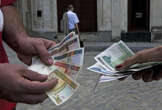 Intercambio de dinero en La Habana en los últimos días
