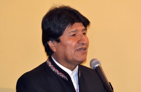 Evo Morales insistiendo con la base chilena