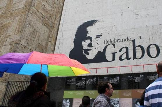 Tributo a Gabriel García Márquez, con motivo de su muerte, en la biblioteca Luis Ángel Arango de Bogotá