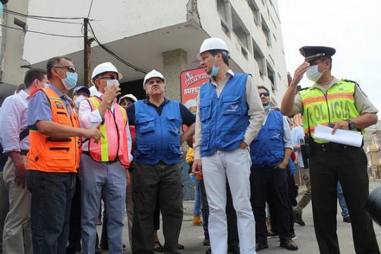 Samper junto a diplomáticos acreditados en Ecuador