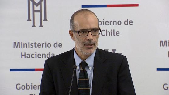 El ministro de Hacienda Rodrigo Valdés