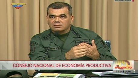 Padrino López explica que no se militarizó la distribución sino que se la garantiza