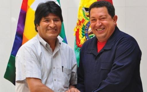 Morales junto a Chávez