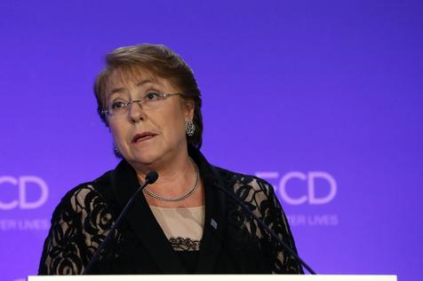 Bachelet se queda sin imagen