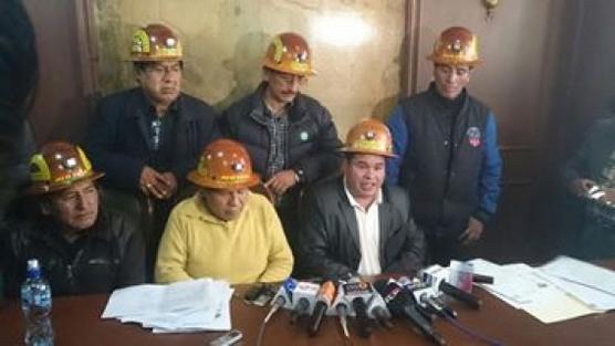 Cooperativistas mineros piden a Morales como interlocutor