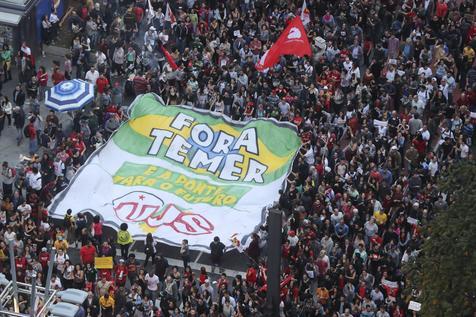 Imagen de la protesta del domingo en apoyo a Dilma Rousseff 