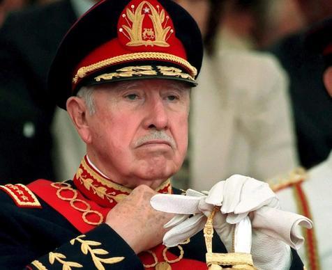 Pinochet murió como senador vitalicio chileno