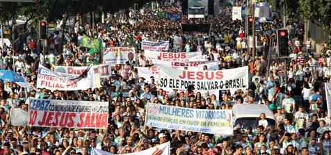 Una masiva manifestación evangélica en Brasil, esa marea puede tener su correlato en las urnas.