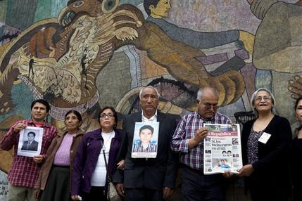 Familiares de los asesinados por Fujimori
