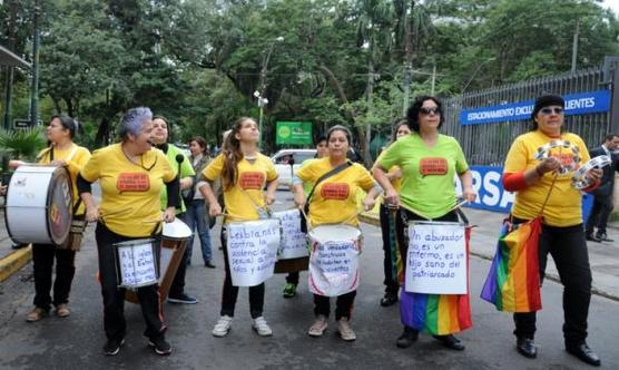 Mujeres paraguayas se manifiestan en favor de los derechos de los niños