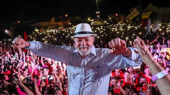 Lula en movilización multitudinaria