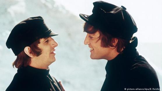 Ringo Starr y  John Lennon 