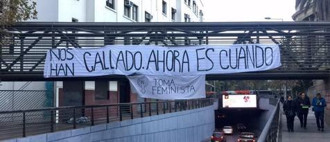 Histórica toma femenina de la Universidad Católica de Chile (foto: Ansa)