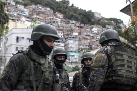 Más de 2.000 efectivos en favelas (foto: ANSA)