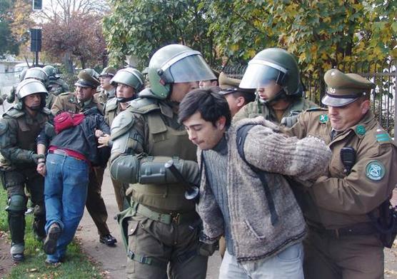 Represión de carabineros a Mapuches