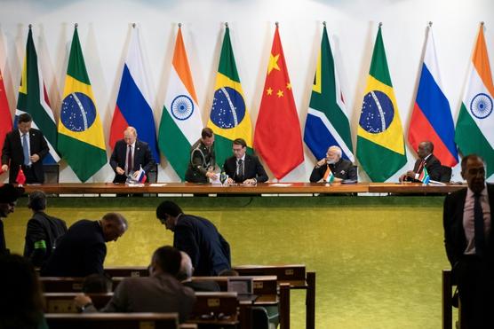 Presidentes en  reunión de los BRICS en Brasilia, ayer