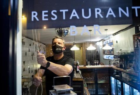 Chile flexibiliza apertura de restaurantes (foto: EPA)